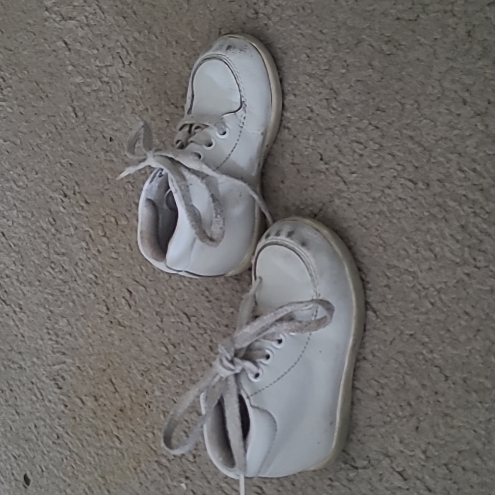 Shoes - Picture 2 of 2